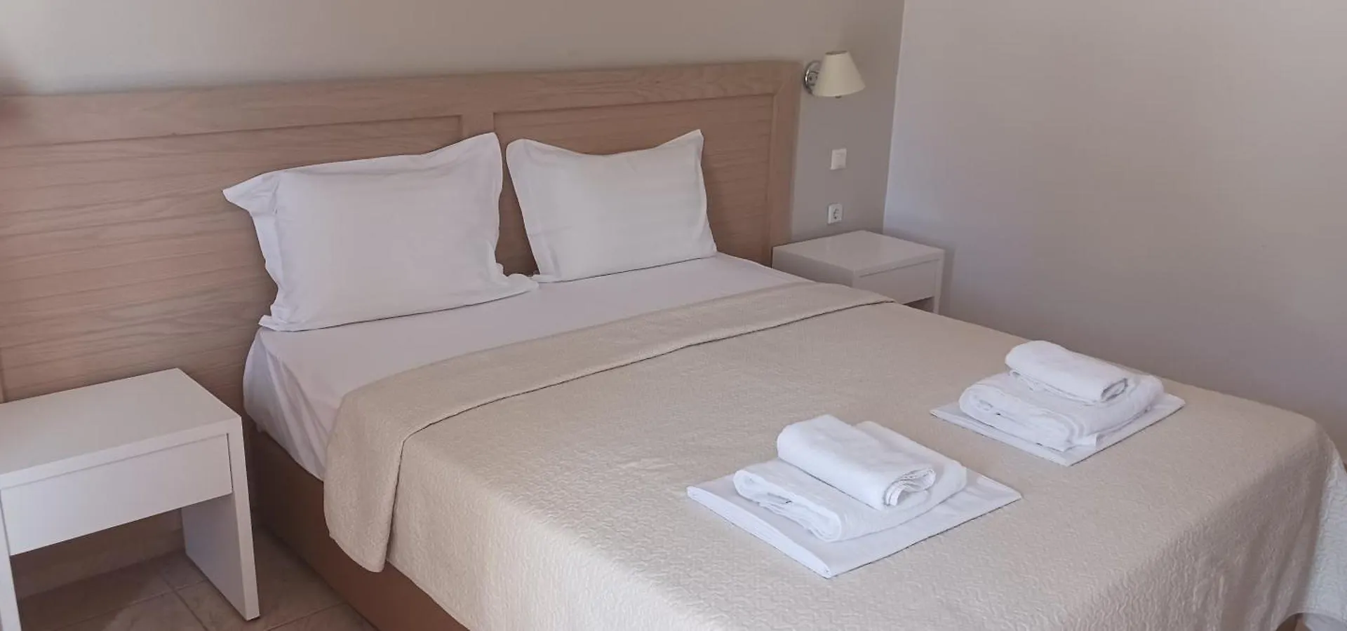 Stavros Beach Hotel