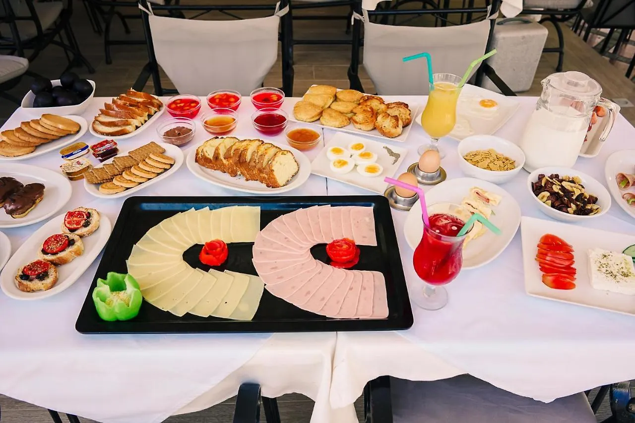 Stavros Beach Hotel